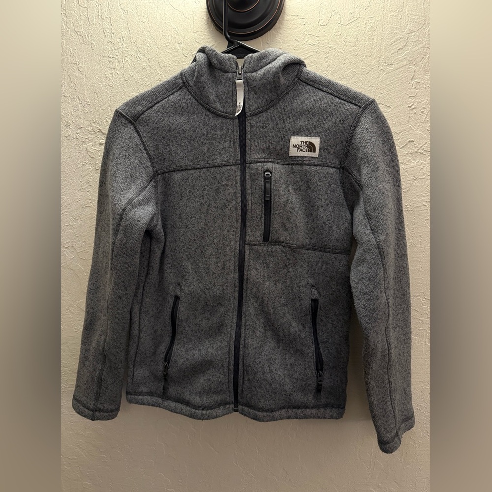 Boys The North Face sweater
